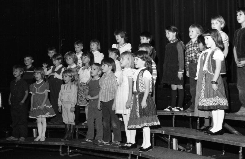 1983 Ackerman Elementary School, Christmas Program 04