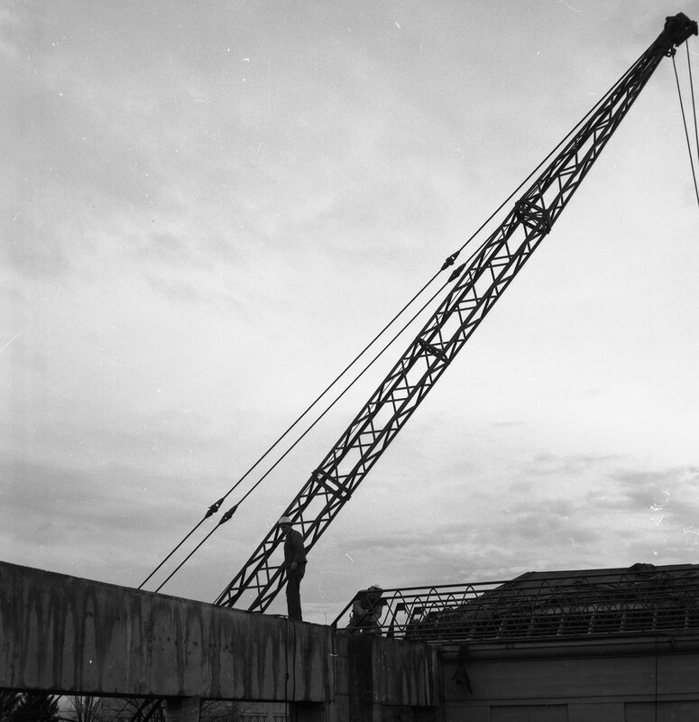 1971 Walter M. Pierce Library Remodel, Roof 03