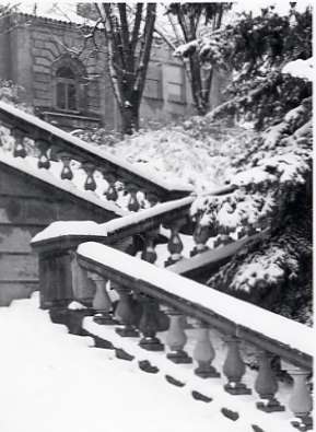 1978 Grand Staircase Railing 1