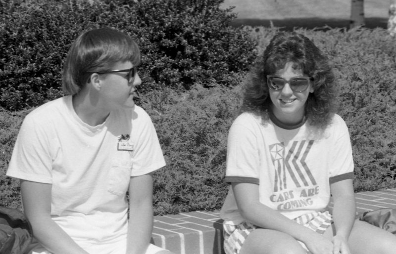 1987 Students, Outdoors 15