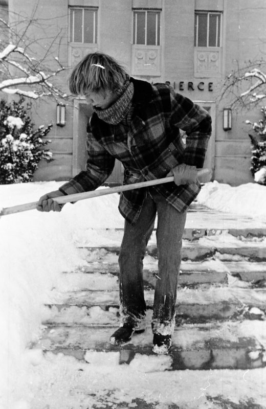 1974 Student, Shoveling Snow 01