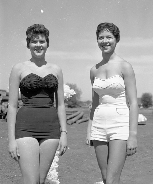1956-57 Parade, Swimsuit Beauties 6