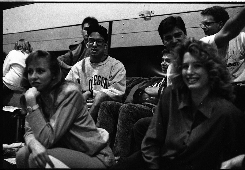 1991 Women's Basketball, Lewis &amp; Clark at EOSC, Fans 03