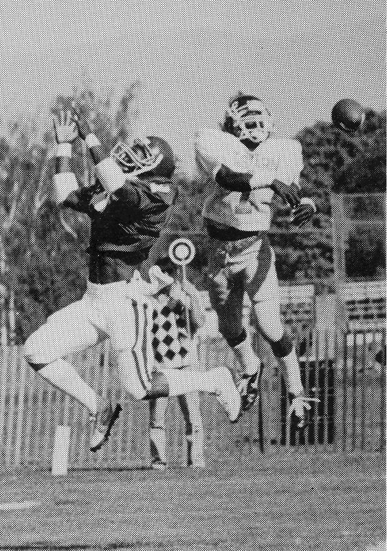 1984-86 Football Action 2-3