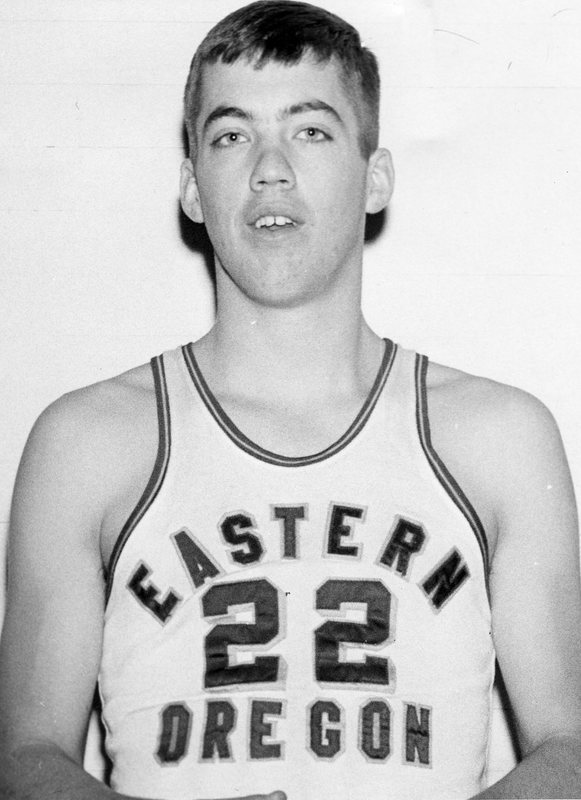 1964 Basketball Player 7-1