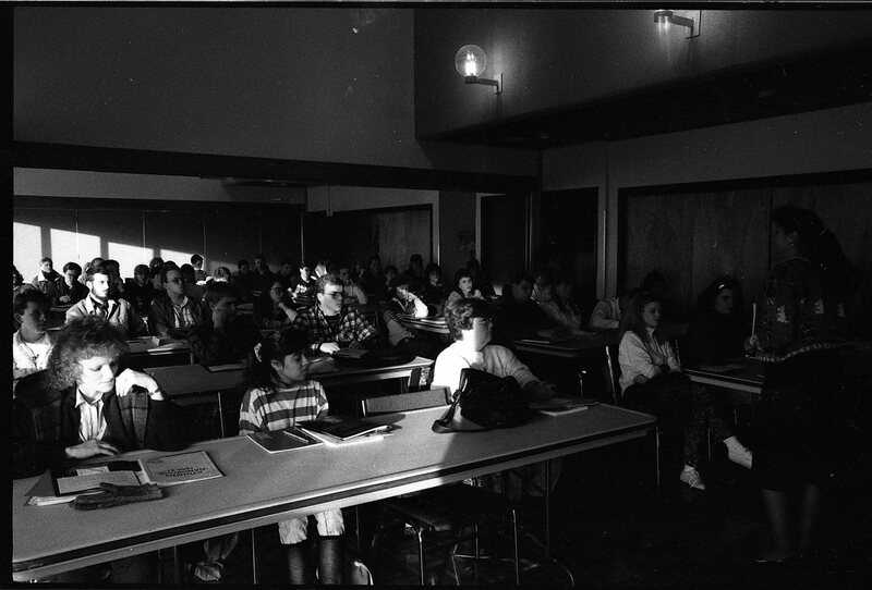 1991 Classroom 02