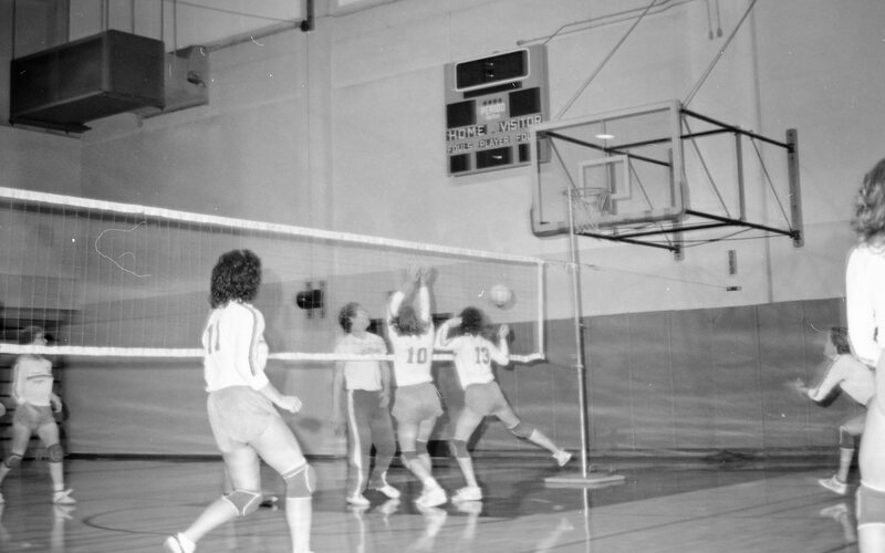 1982 Volleyball Action 14