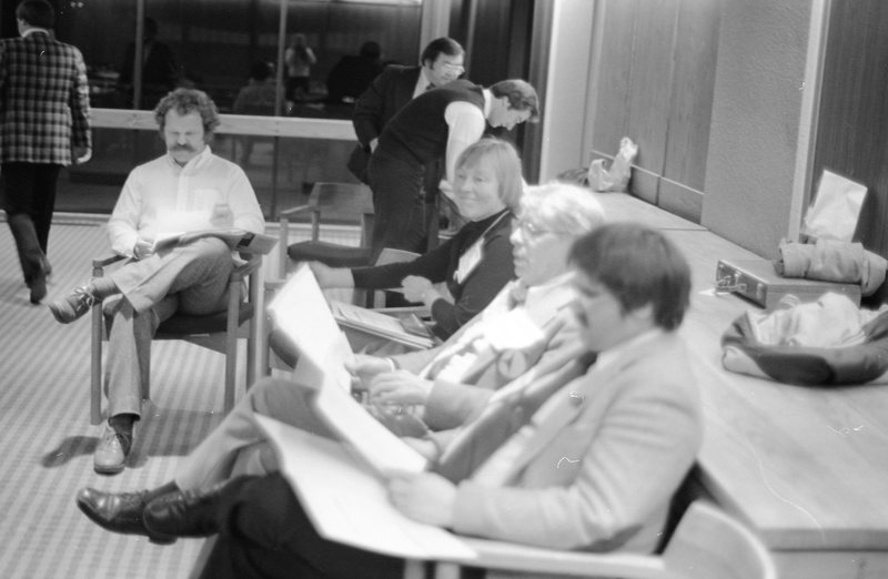 1981 Employees, Business Institute 01