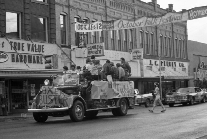 1985 Octoberfest Parade, Fire Truck 02