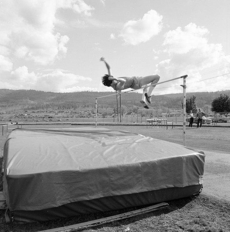 1973 Track, High Jump 01
