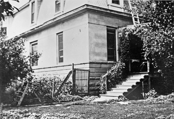 La Grande Home, Davis 3