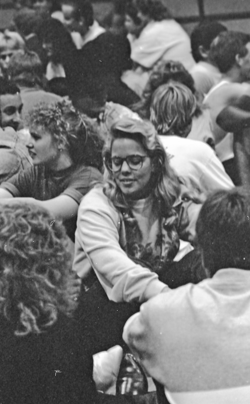1987 New Student Days, Indoors 03