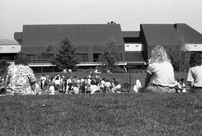 1987 New Student Days, BBQ 11
