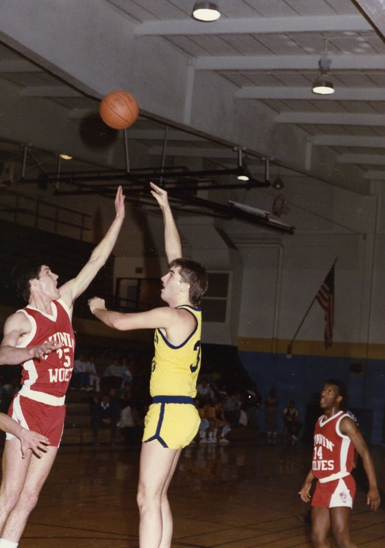 90's Basketball Action 6-7