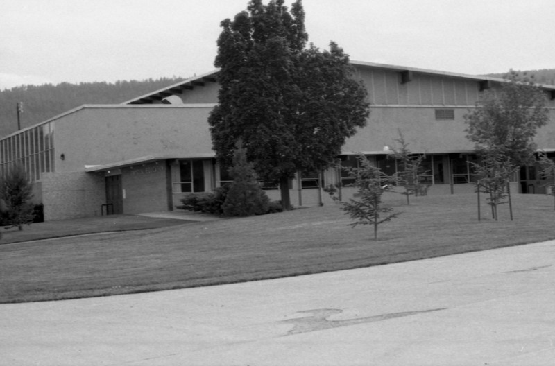 1986 Quinn Coliseum 01