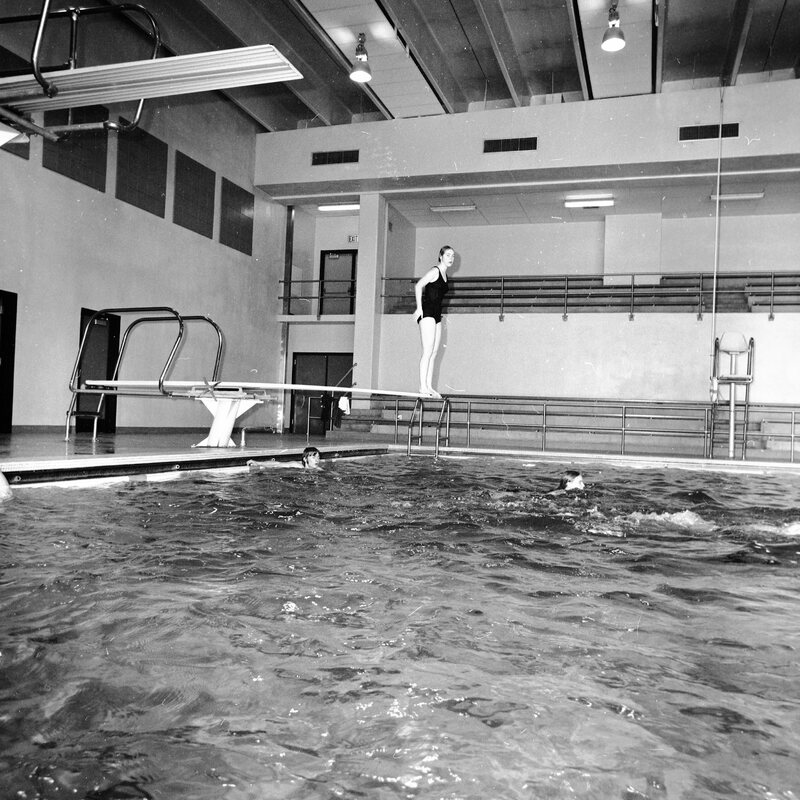 1972 Swimming Class 05