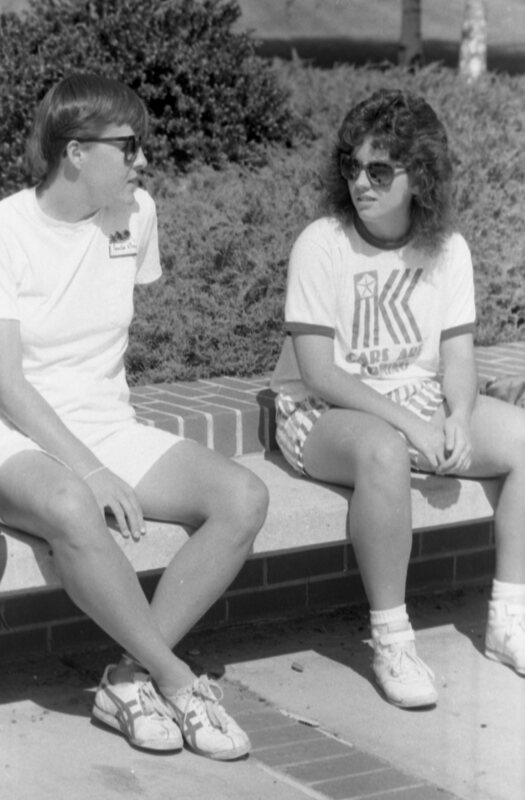 1987 Students, Outdoors 18