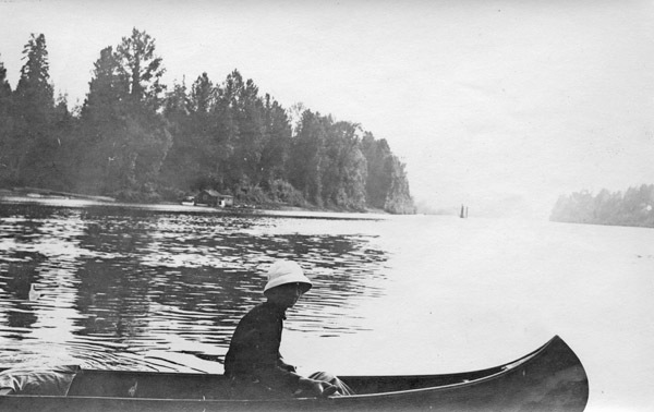 Reuter Group-E, Canoe