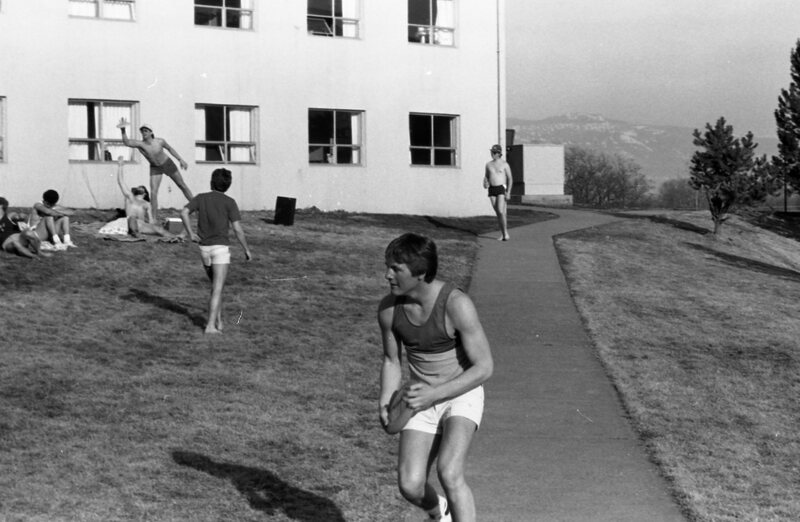 1985 Residence Life, Outdoors 02