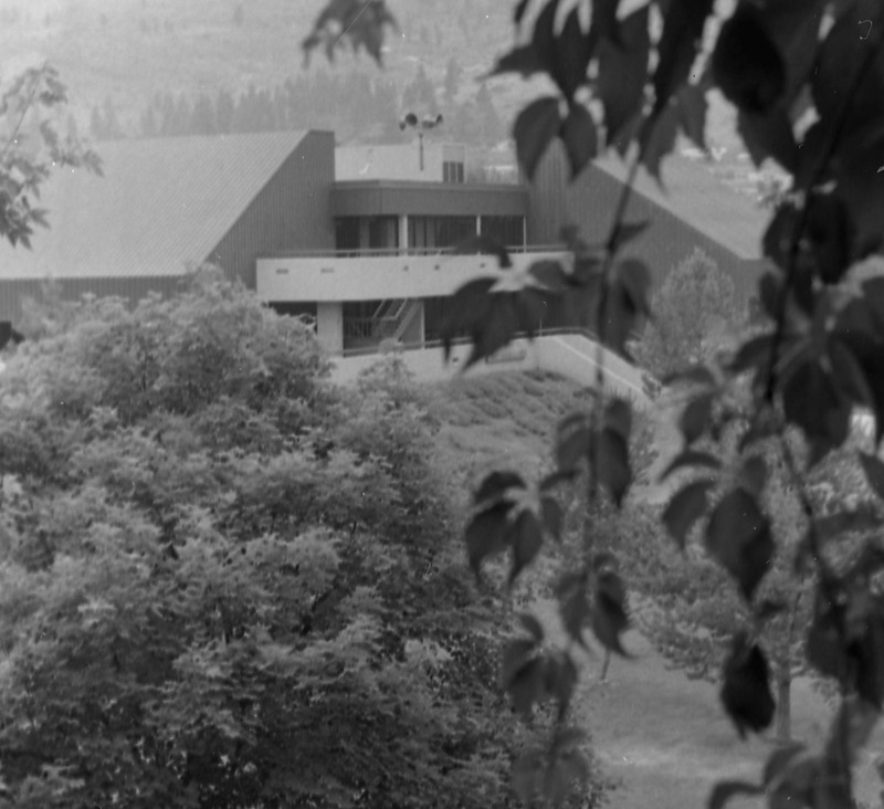 1984 Hoke Hall 02