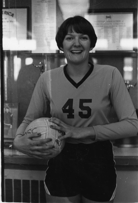 1981 Volleyball Player 1-1