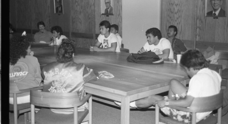 1990 Students, Micronesian Program Meeting 05