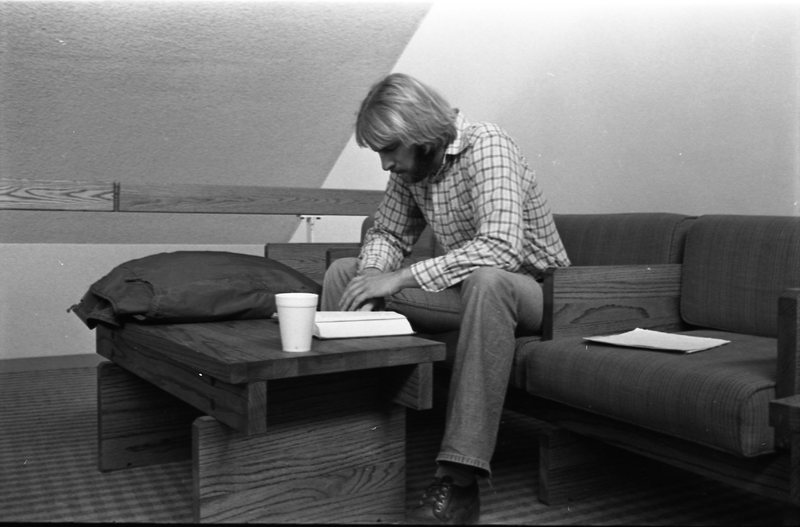 1976 Student, Reading 2