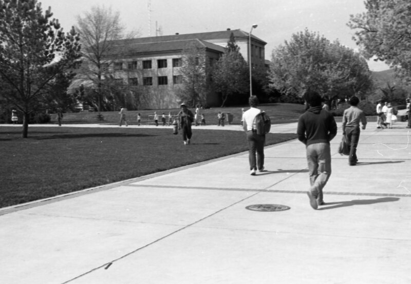 1985 Students, April Outdoor Candid Shots 20