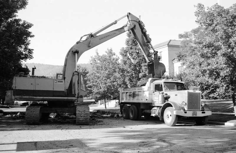 1985 Campus, 8th Street Removal 06