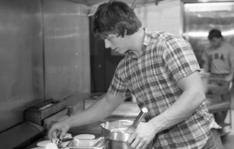 1984 Christmas Dinner Preparation 05