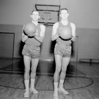 1958-59 Basketball Players 5