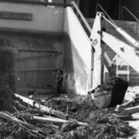 1981 Hoke Hall Entrance Construction 01