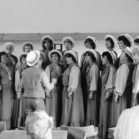 1982 Summer Graduation, Chorus 04