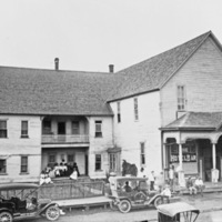 Cove, Hotel
