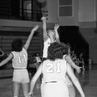 1985 Women's Basketball Action, EOSC vs. LCSC 07