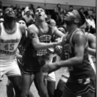 1991 Men's Basketball Action, Southern Oregon at EOSC 24