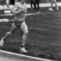 1982 Track, Men's &amp; Women's 1500 Meters 04