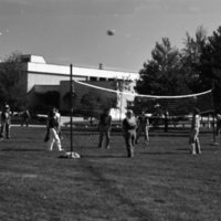 1981 Volleyball, New Students 06