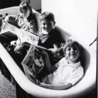 1989 Ackerman Elementary School, Bathtub 01