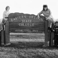 1987 Students, Group Outdoors 14