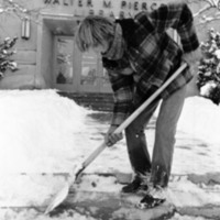 1974 Student, Shoveling Snow 06
