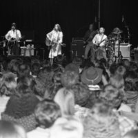 1982 Concert, Emmylou Harris 16