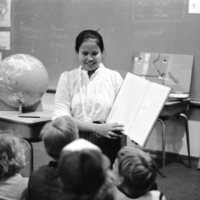 1981 Ackerman Elementary Classroom, Micronesian Program 14