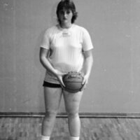 1985 Women's Basketball Players, October Portraits 02