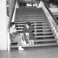 1986 Students, Couple on Stairs 04