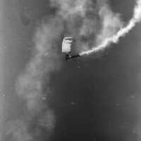 1987 New Student Days, Parachutist 04