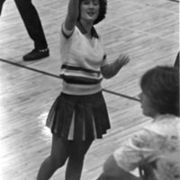 1977 Cheerleaders 01