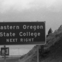 1978 Street Signs to Campus 05