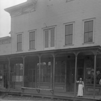 Elgin, Business