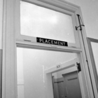 1974 Placement Placard Joke 02